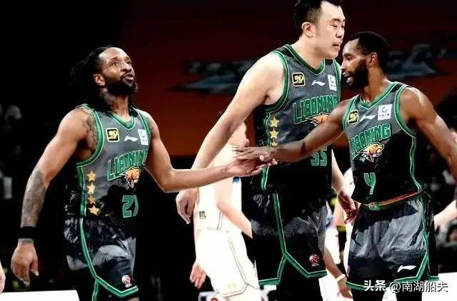 西悉尼流浪者多线作战阵容调整，保证体能充沛的简单介绍