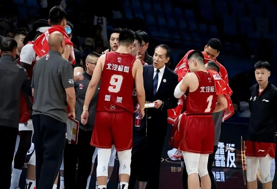 关于男篮热身赛回顾：周琦16分9篮板，中国不敌斯洛文尼亚的信息